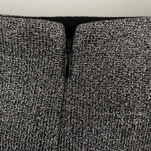 Express Metallic Silver Flare Mini Skirt Size 6 - Picture 6 of 8